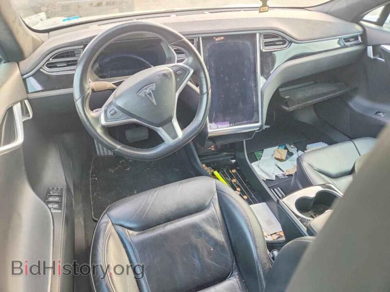 2016 Tesla MODEL S (VIN 5YJSA1E2XGF123791) — photo 8 of 12