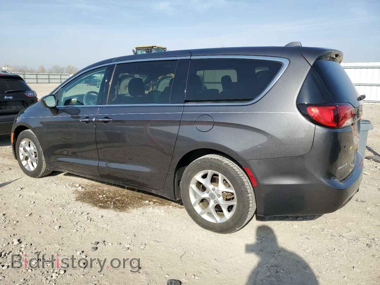 2018 CHRYSLER PACIFICA - VIN: 2C4RC1FG8JR323180 - Фото 2