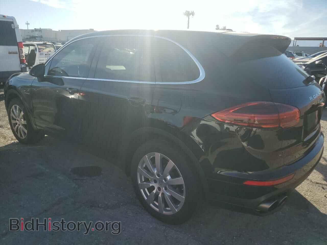 2017 PORSCHE CAYENNE - VIN: WP1AE2A2XHLA70115 - Фото 2