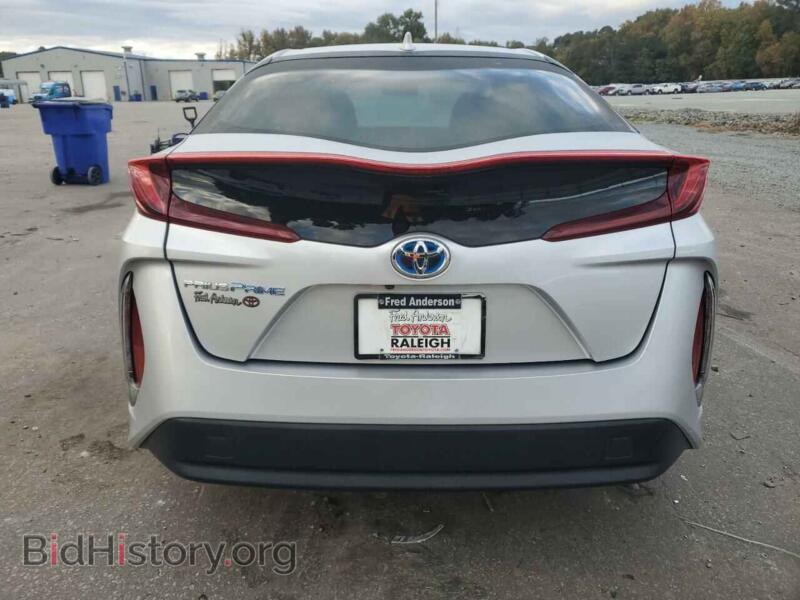 2017 Toyota PRIUS (VIN JTDKARFP5H3018888) — фото 6 из 13