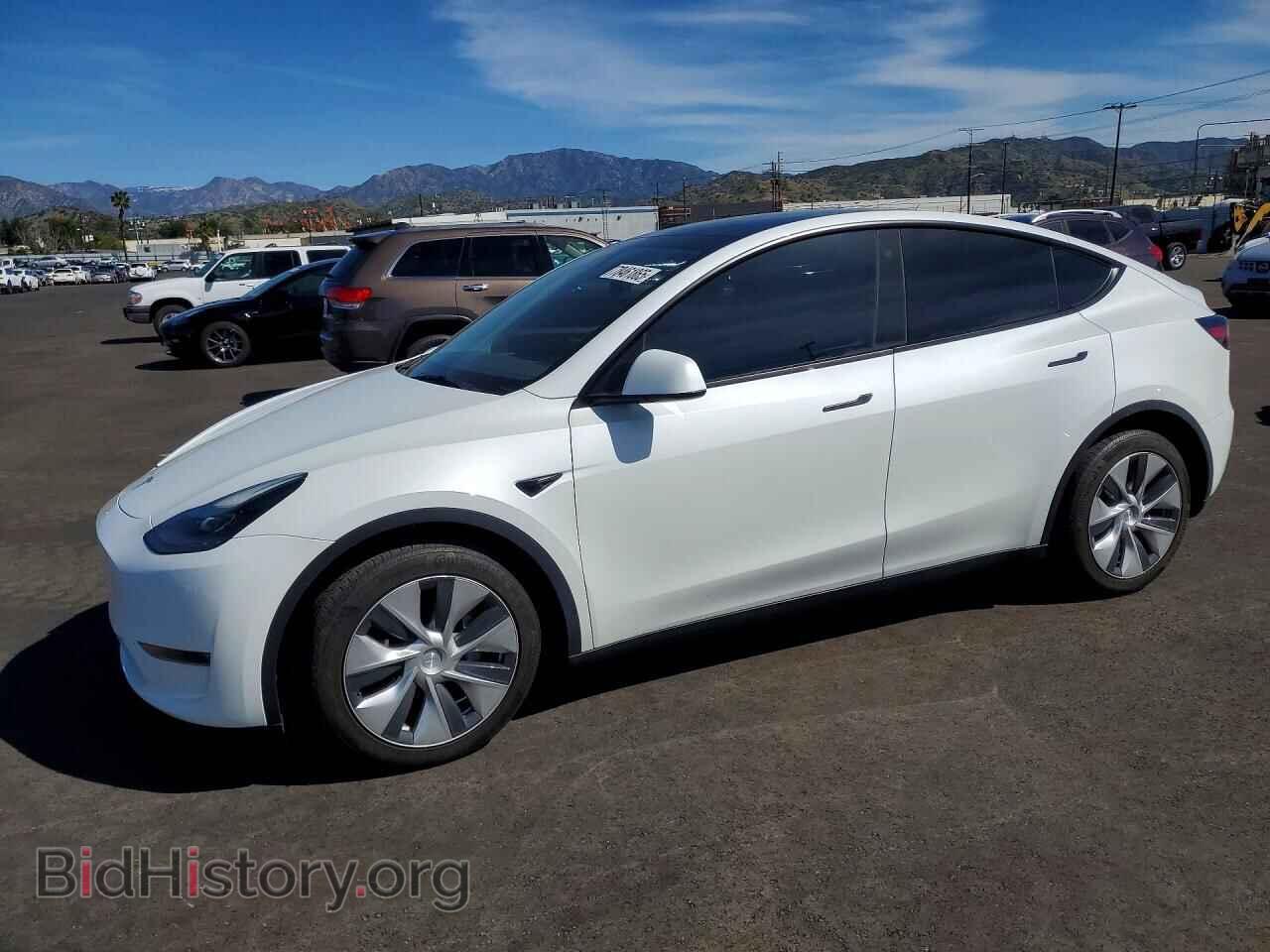 Фотография 7SAYGAEE7PF623588 - TESLA MODEL Y 2023