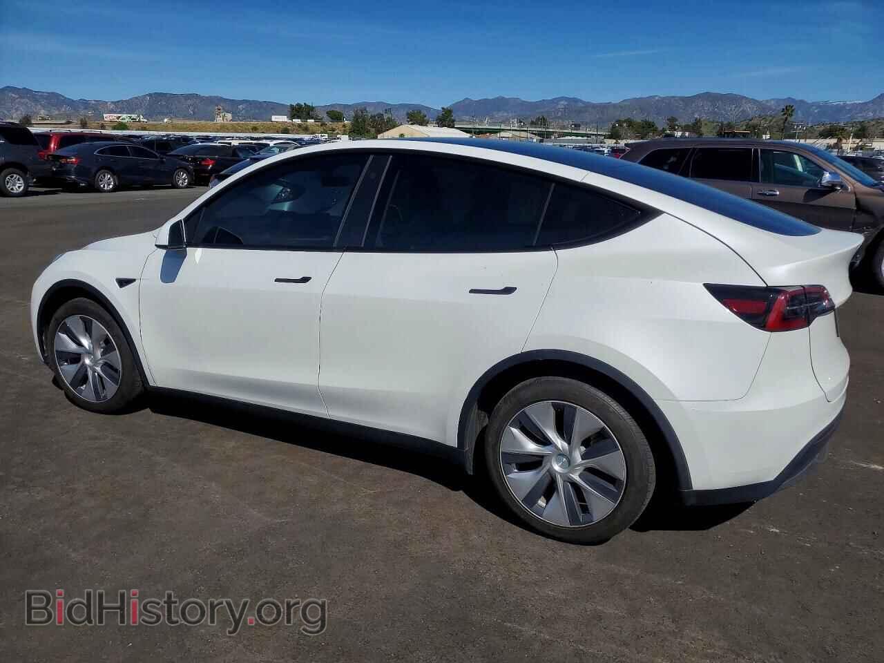 2023 TESLA MODEL Y - VIN: 7SAYGAEE7PF623588 - Фото 2