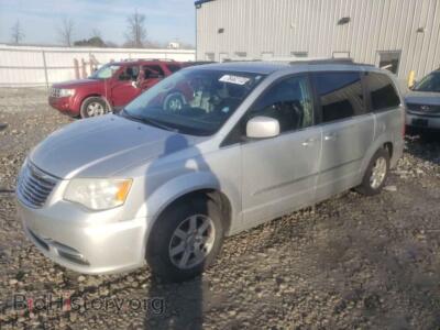 2011 Chrysler MINIVAN Town & COU, серебристый — VIN 2A4RR5DG7BR798467, Copart