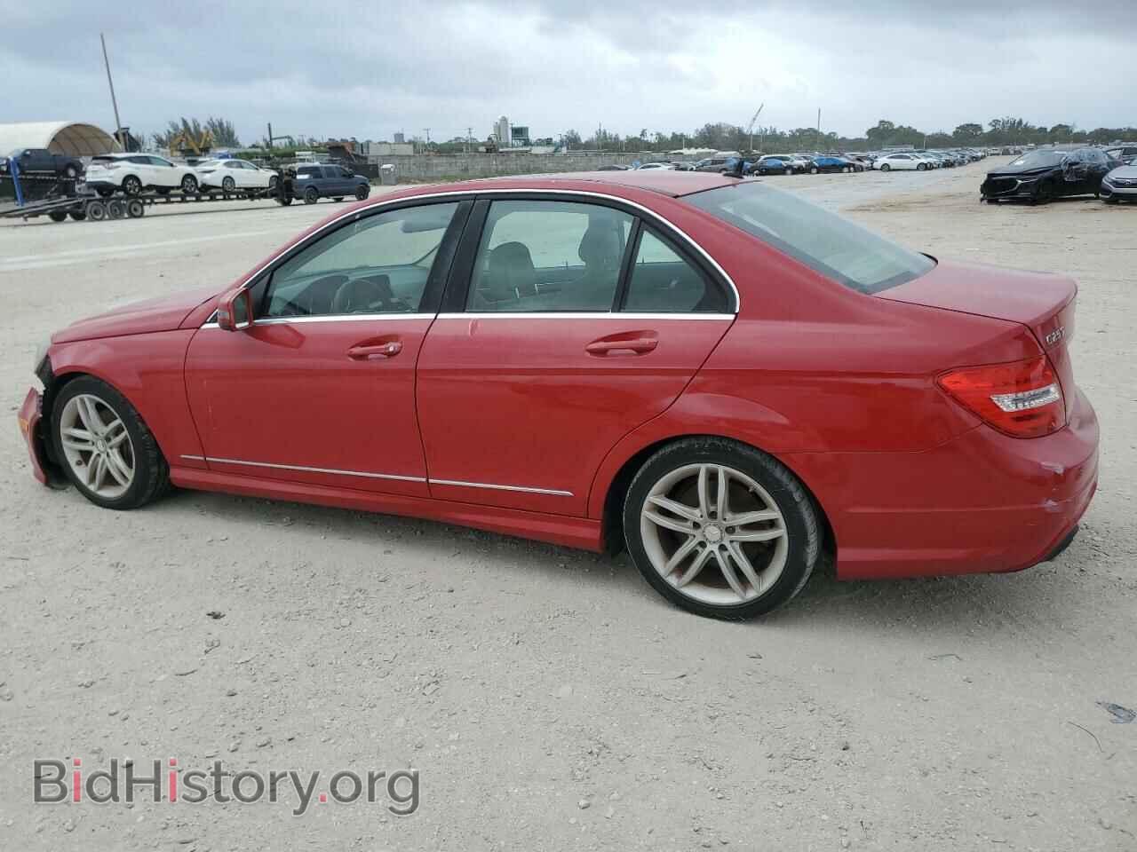 2014 MERCEDES-BENZ C-CLASS - VIN: WDDGF4HBXEA918131 - Фото 2