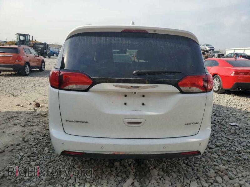 2018 Chrysler PACIFICA (VIN 2C4RC1GG2JR351006) — фото 6 из 13