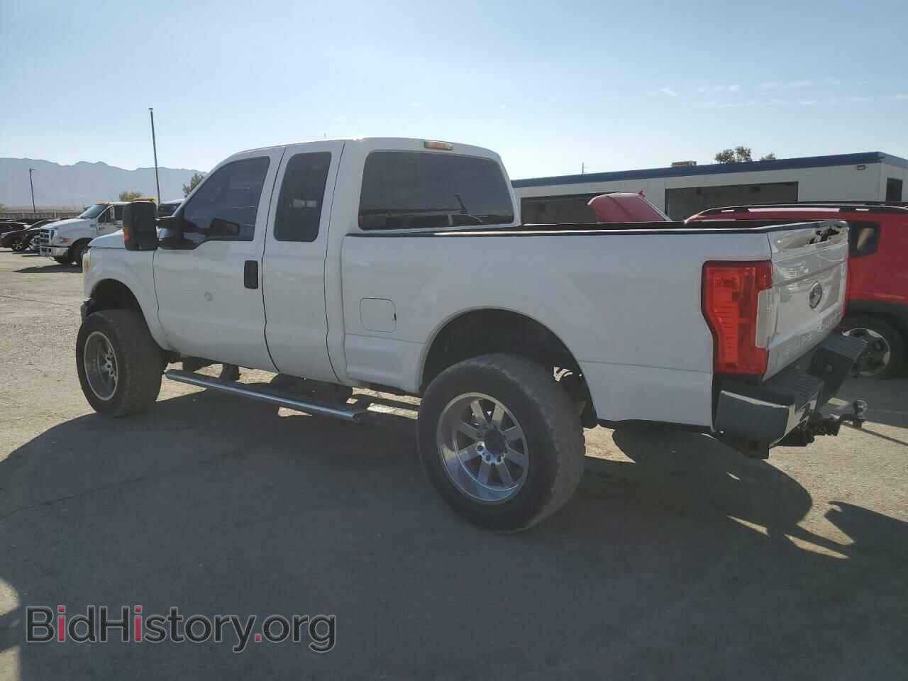 2011 FORD F250 - VIN: 1FT7X2B61BEB91909 - Фото 2