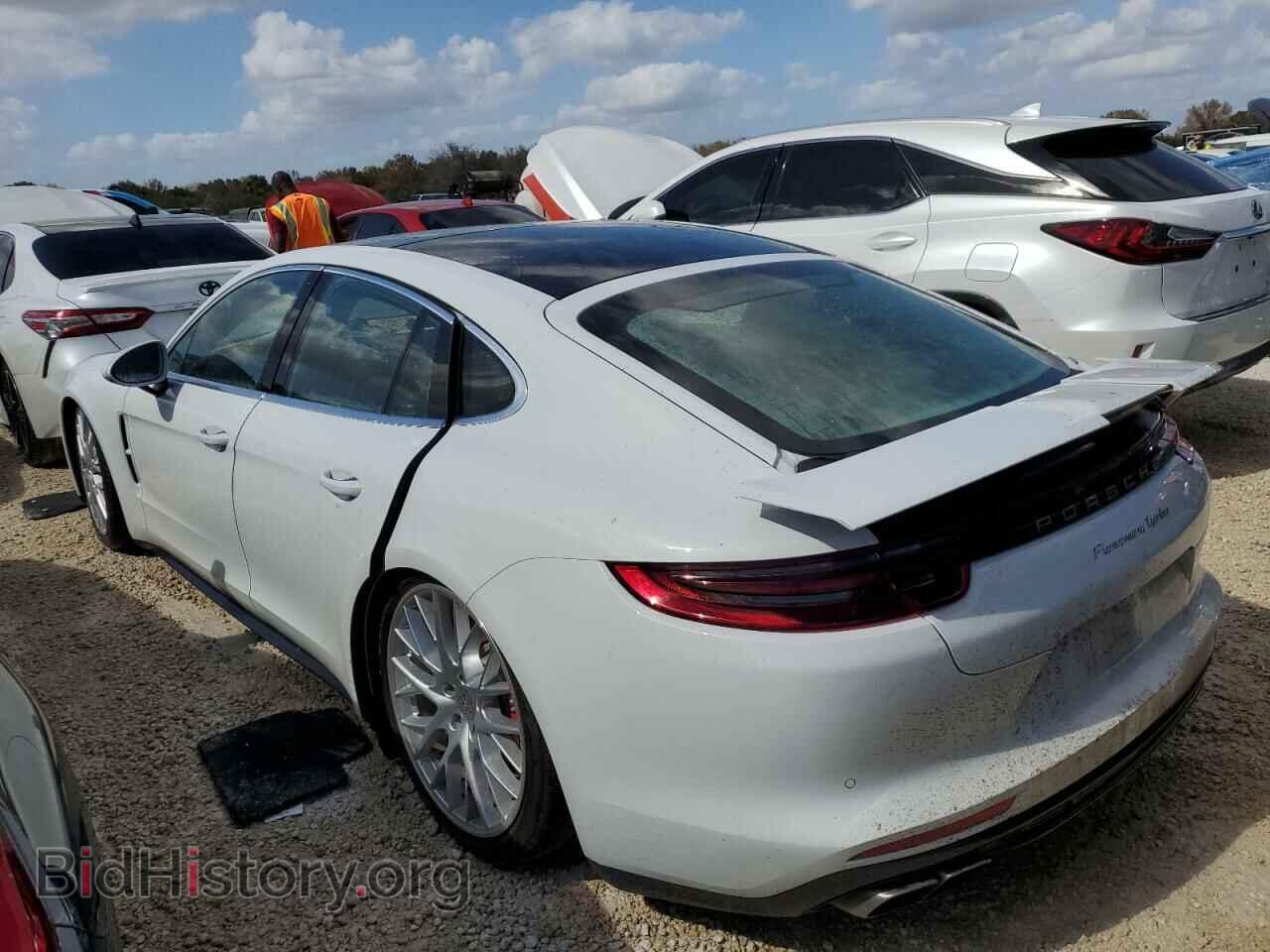 2017 PORSCHE PANAMERA - VIN: WP0AF2A75HL153218 - Фото 2