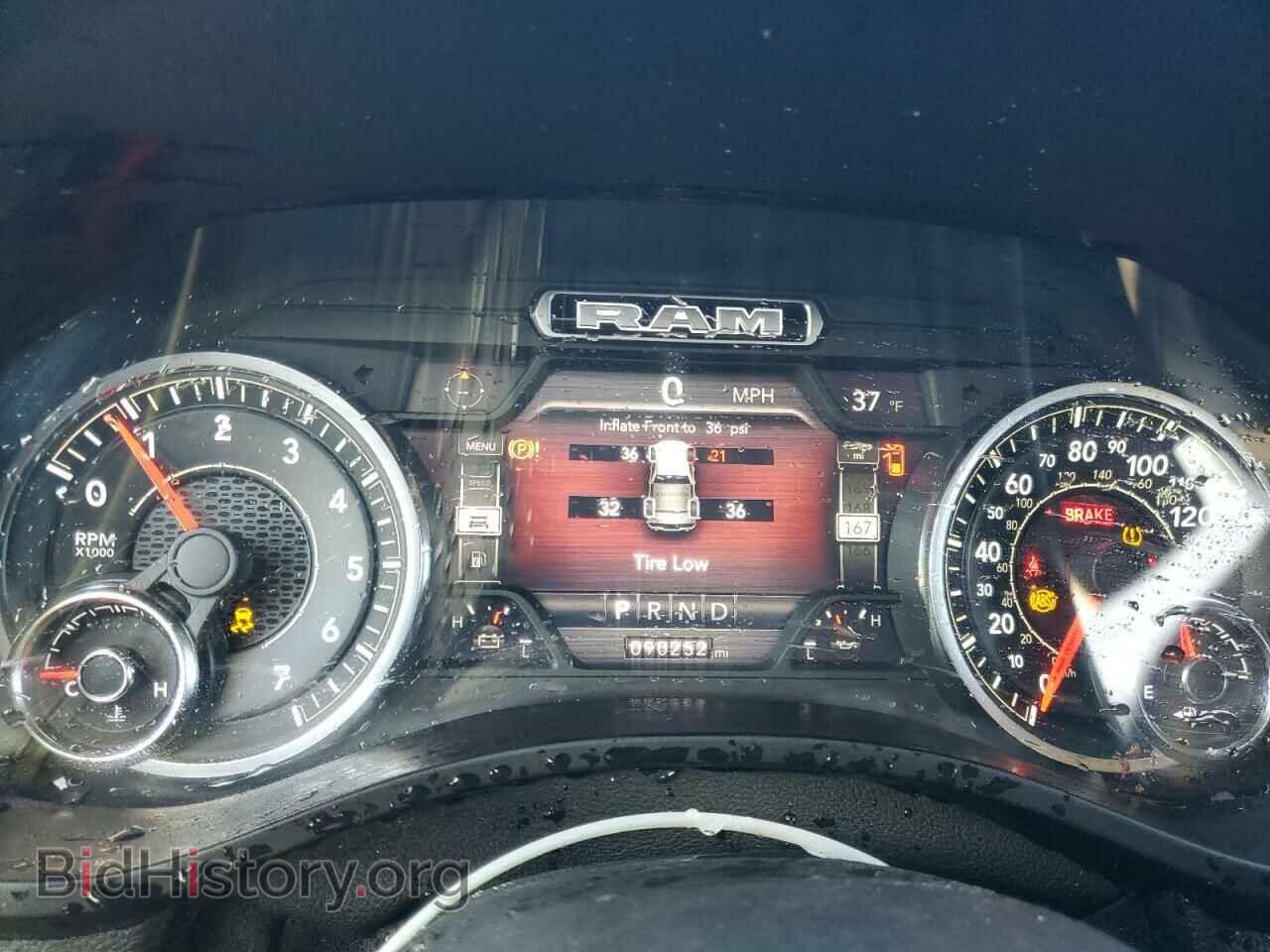 2019 RAM 1500 - VIN: 1C6SRFJT1KN786771 - Фото 9