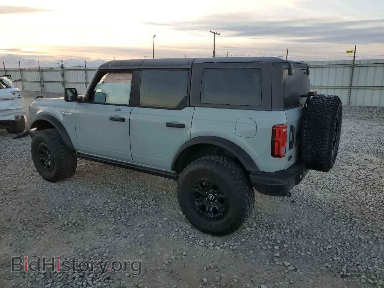 2022 FORD BRONCO - VIN: 1FMEE5DH4NLB18042 - Photo 2