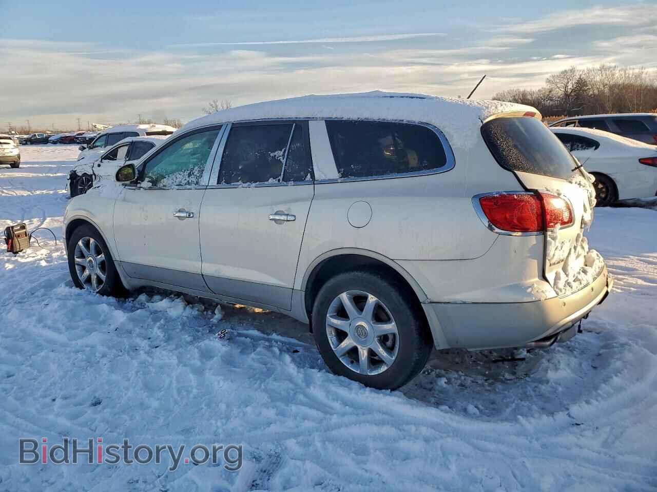 2010 BUICK ENCLAVE - VIN: 5GALVCED3AJ161712 - Фото 2