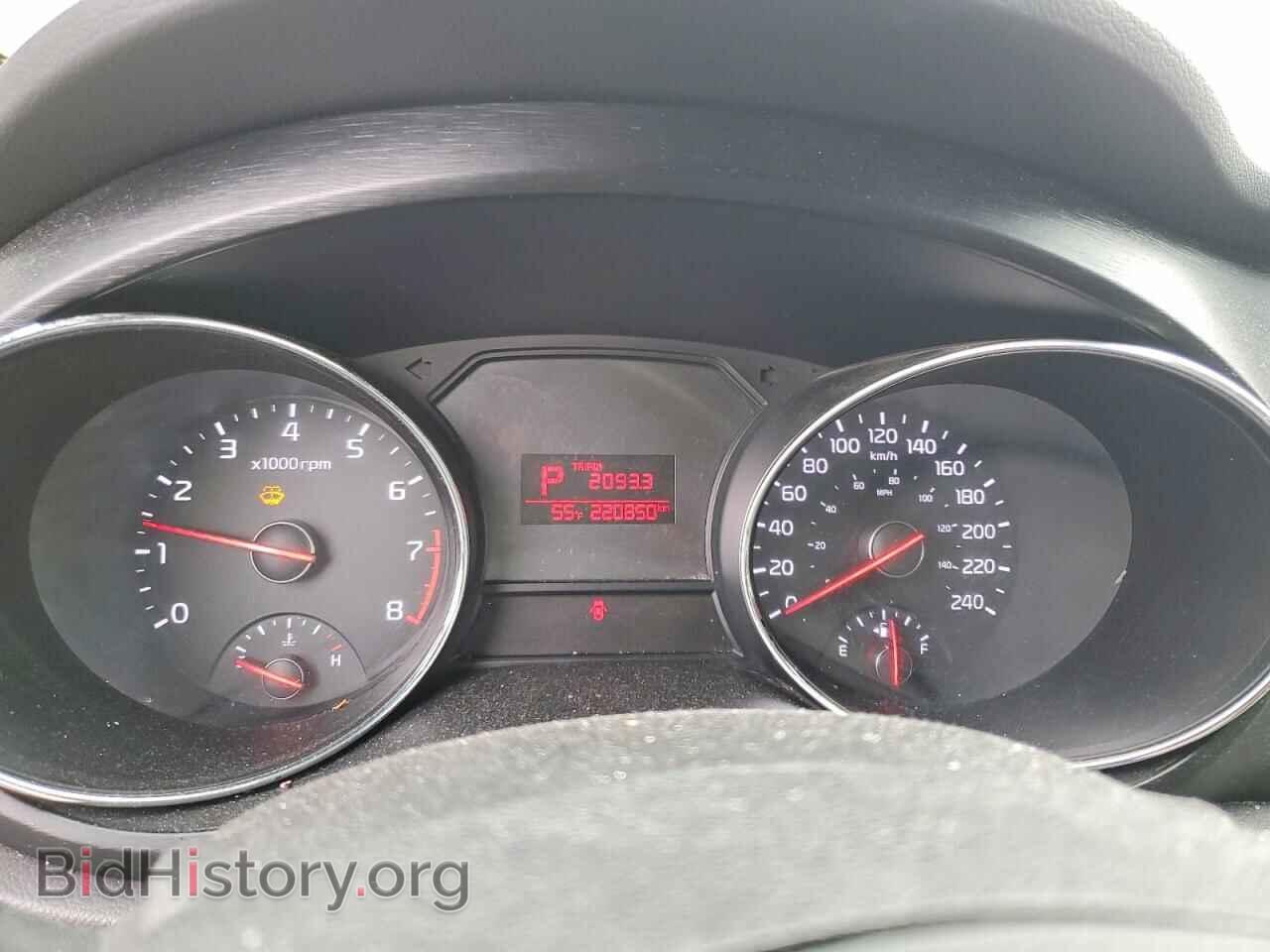 2017 KIA All Models - VIN: KNDMB5C18H6249667 - Фото 9