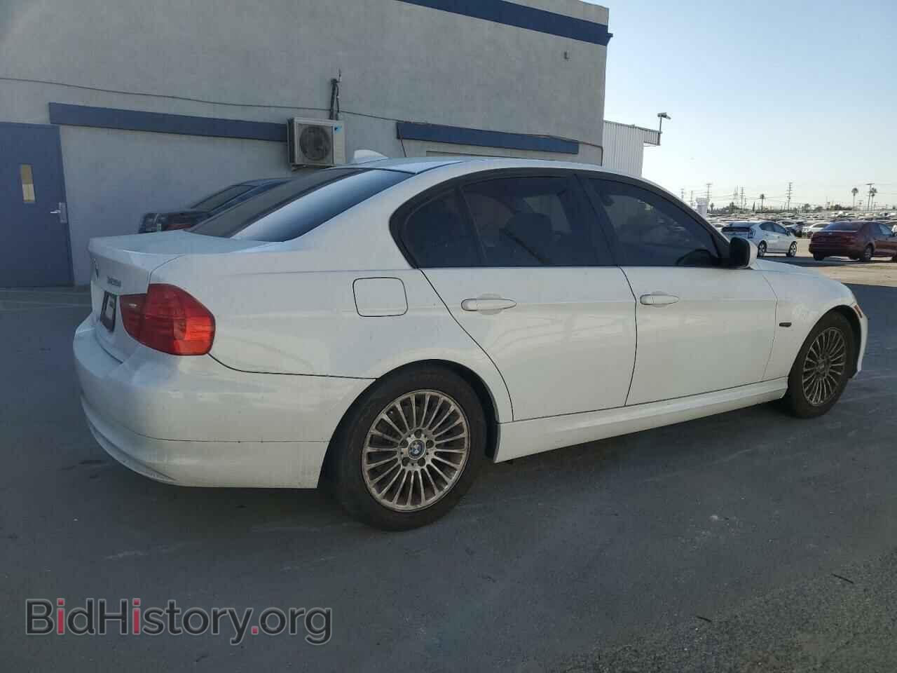 2011 BMW 3 SERIES - VIN: WBAPH5C58BA444619 - Фото 3