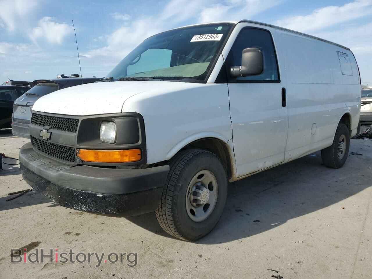 Photo 1GCWGFFA9B1102189 - CHEVROLET EXPRESS 2011