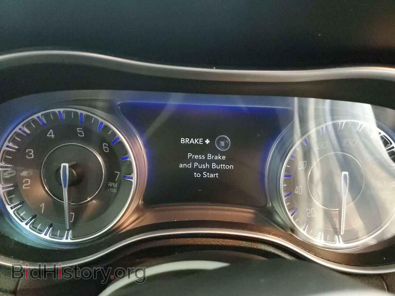 2016 CHRYSLER 300 - VIN: 2C3CCAKG7GH344150 - Фото 9