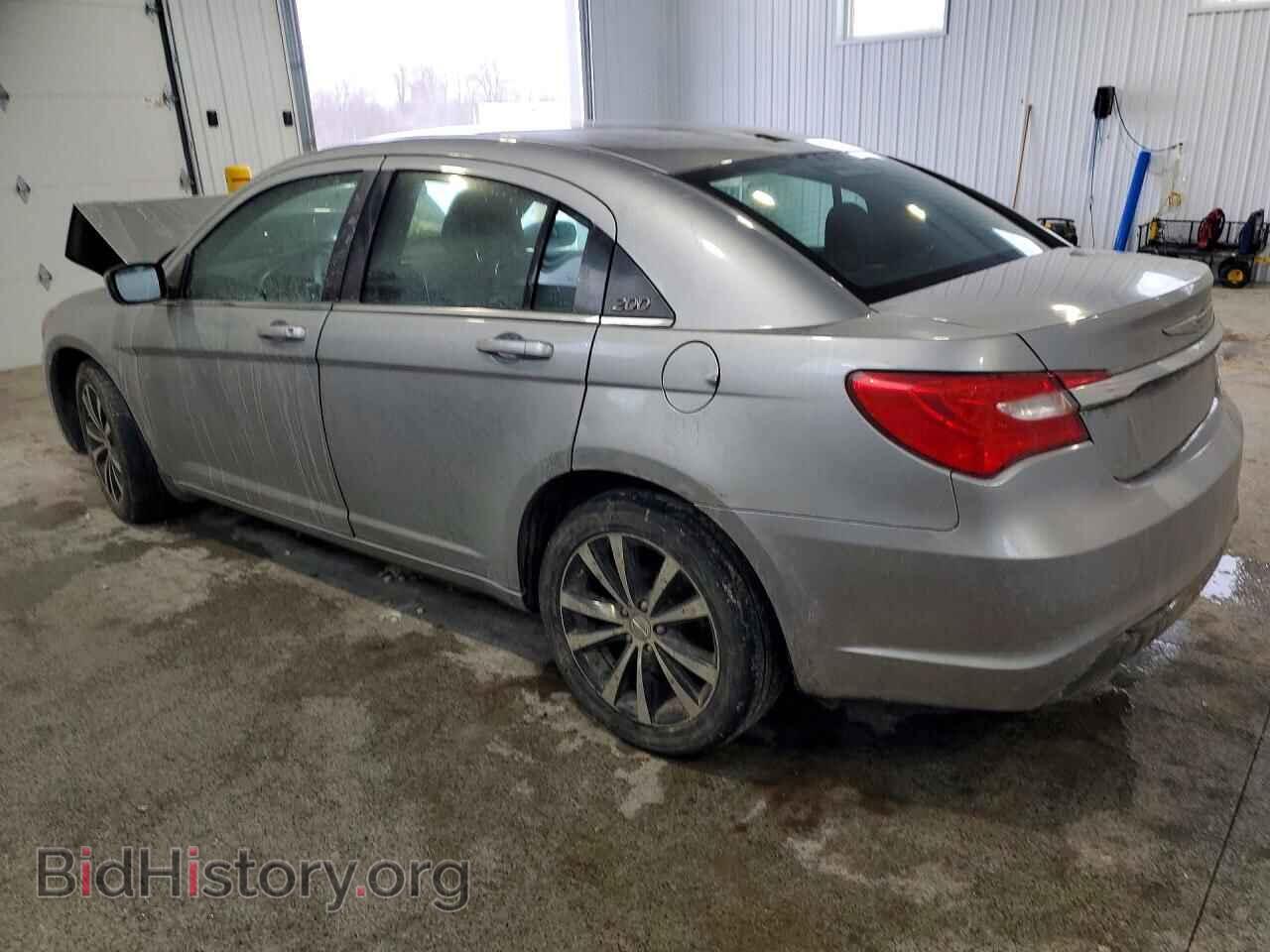 2013 CHRYSLER 200 - VIN: 1C3CCBBB1DN579995 - Фото 2