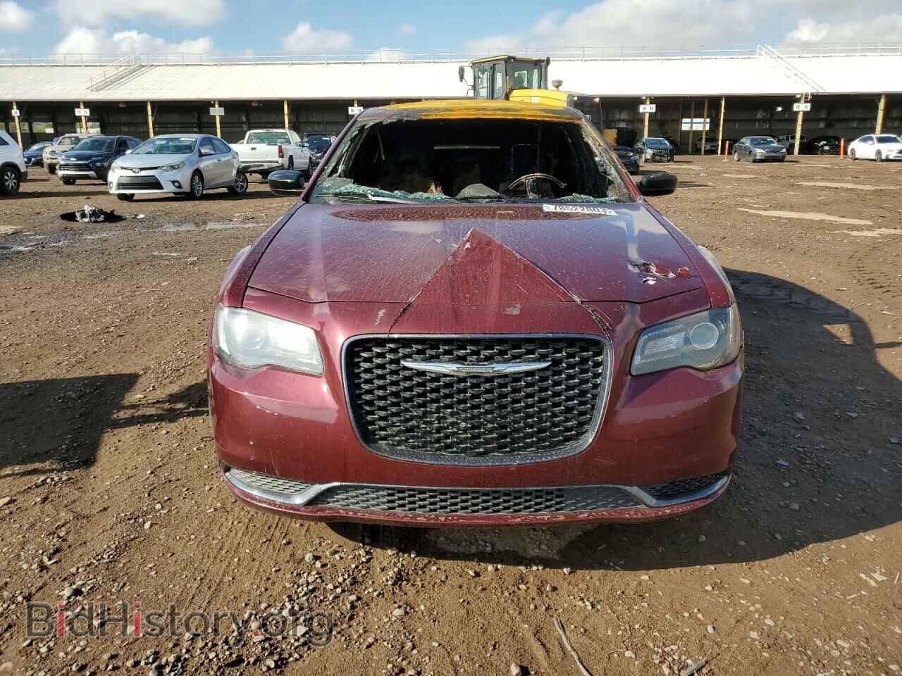 2019 CHRYSLER 300 - VIN: 2C3CCAAG3KH733247 - Фото 5