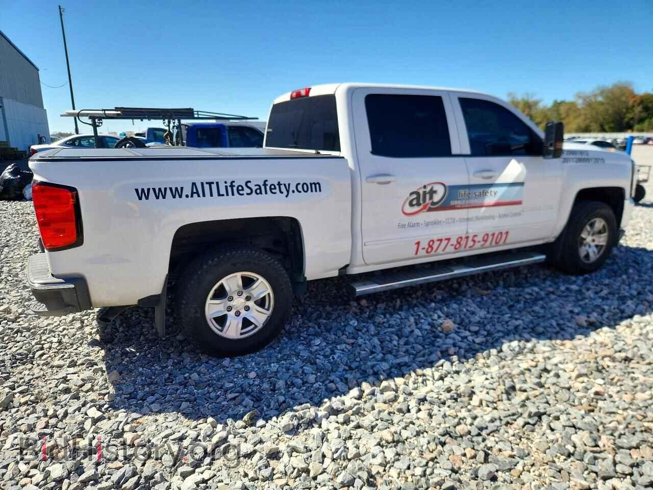 2017 CHEVROLET ALL Models - VIN: 3GCPCREC8HG473021 - Фото 3