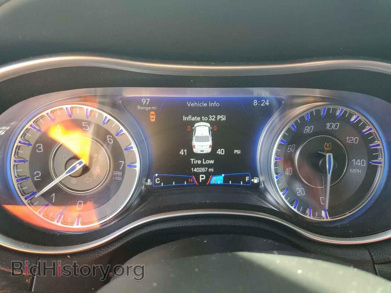 2016 CHRYSLER 300 - VIN: 2C3CCAAG2GH189590 - Фото 9