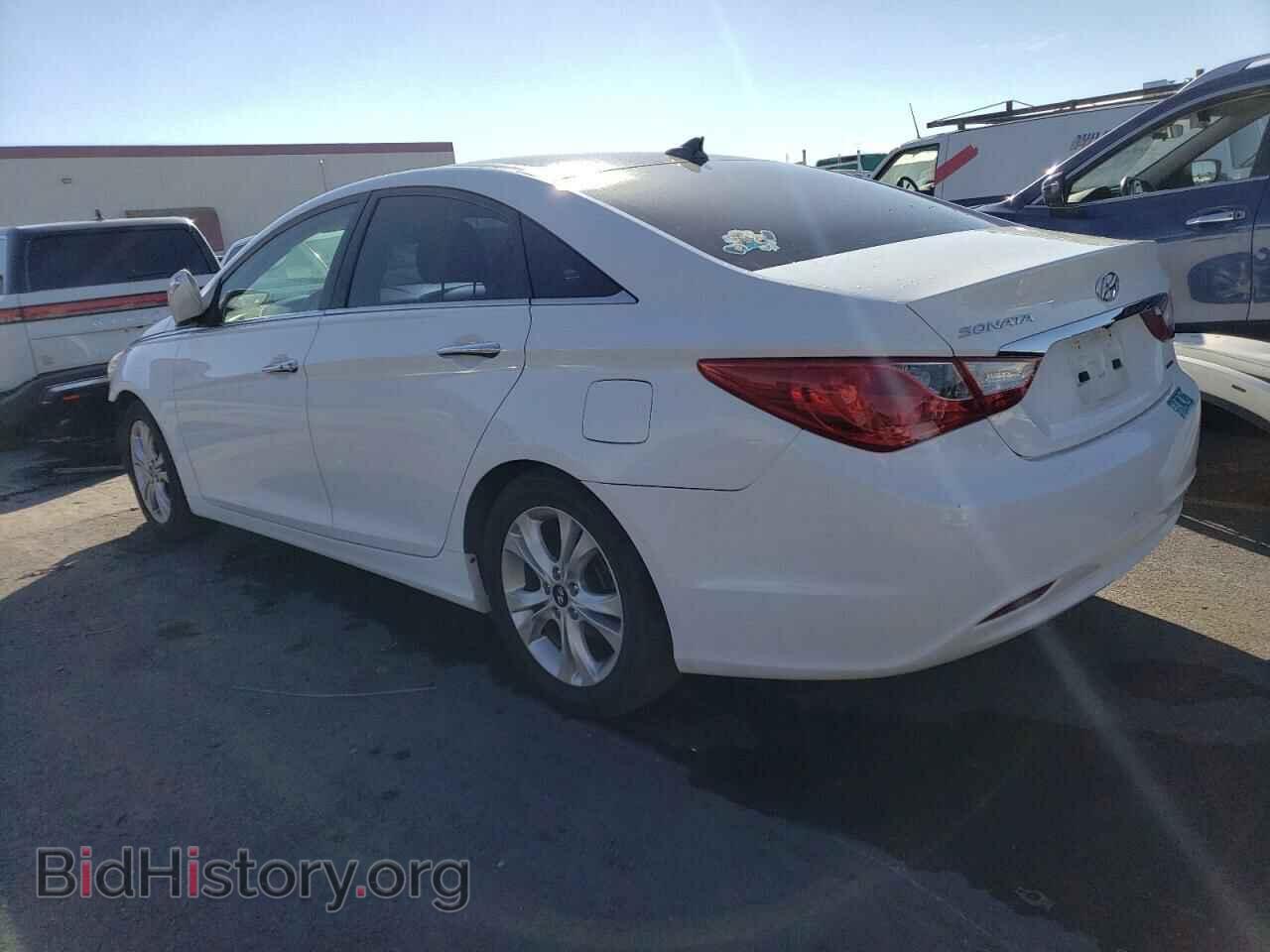 2013 HYUNDAI SONATA - VIN: 5NPEC4AC4DH529943 - Фото 2