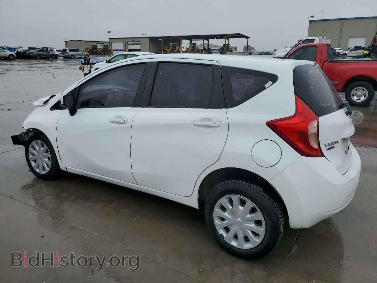 2016 NISSAN VERSA - VIN: 3N1CE2CP2GL357232 - Фото 2