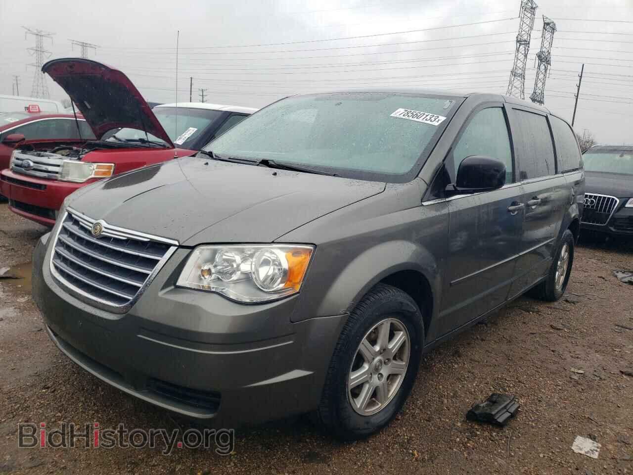 Photo 2A4RR2D14AR448643 - CHRYSLER MINIVAN 2010