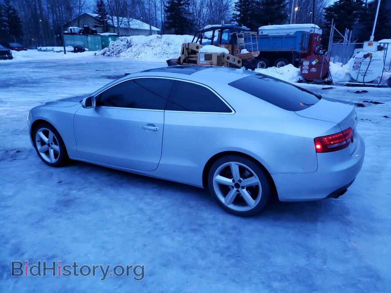 2010 AUDI A5 - VIN: WAULFAFR8AA001641 - Фото 2