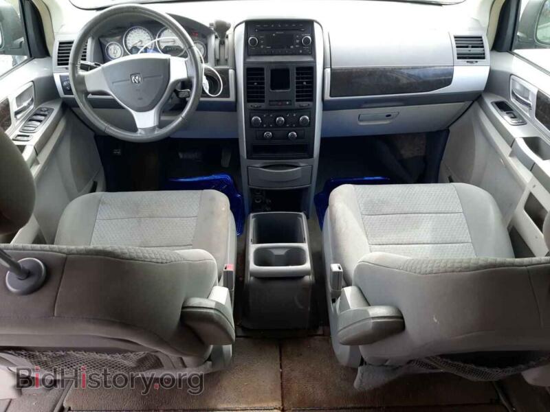 2010 Dodge CARAVAN (VIN 2D4RN5D14AR408987) — photo 8 of 13