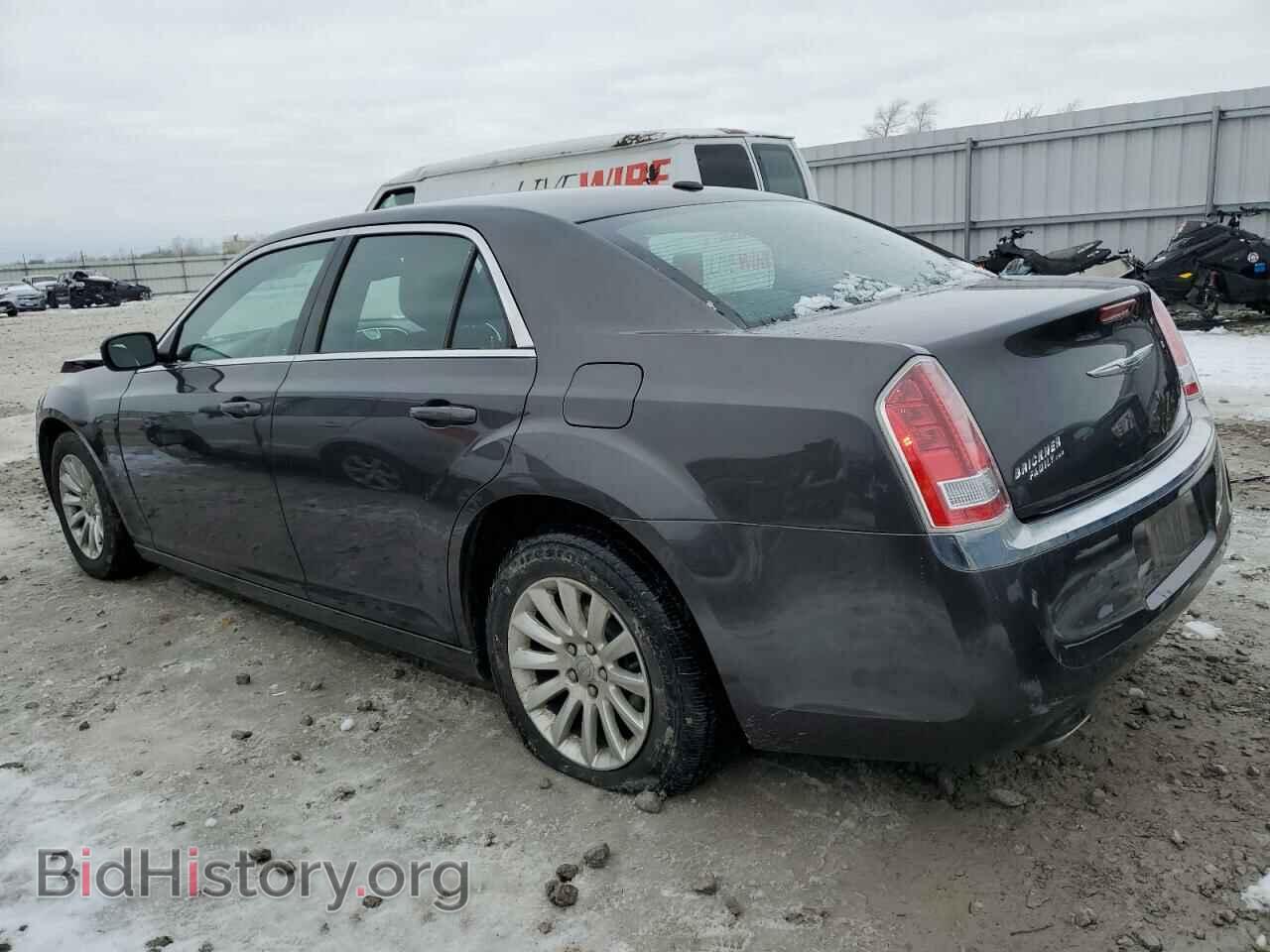 2013 CHRYSLER 300 - VIN: 2C3CCAAG2DH614026 - Фото 2