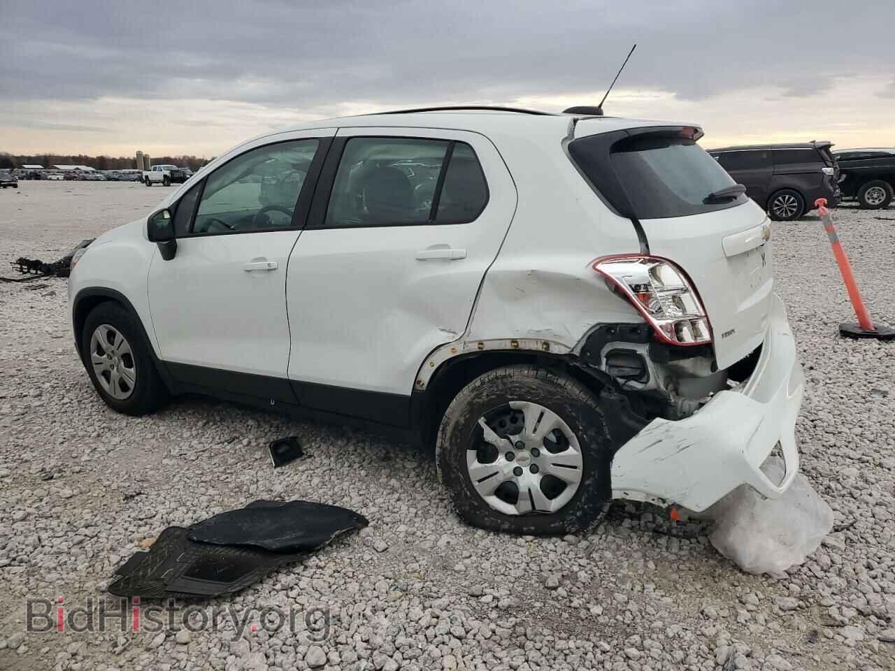 2018 CHEVROLET TRAX - VIN: KL7CJKSB5JB722975 - Фото 2