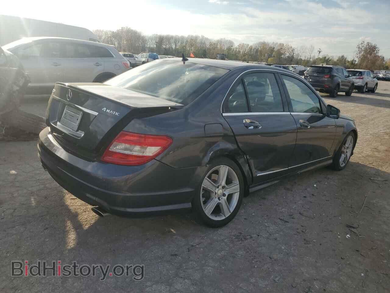 2011 MERCEDES-BENZ C-CLASS - VIN: WDDGF8BB6BR148247 - Фото 3