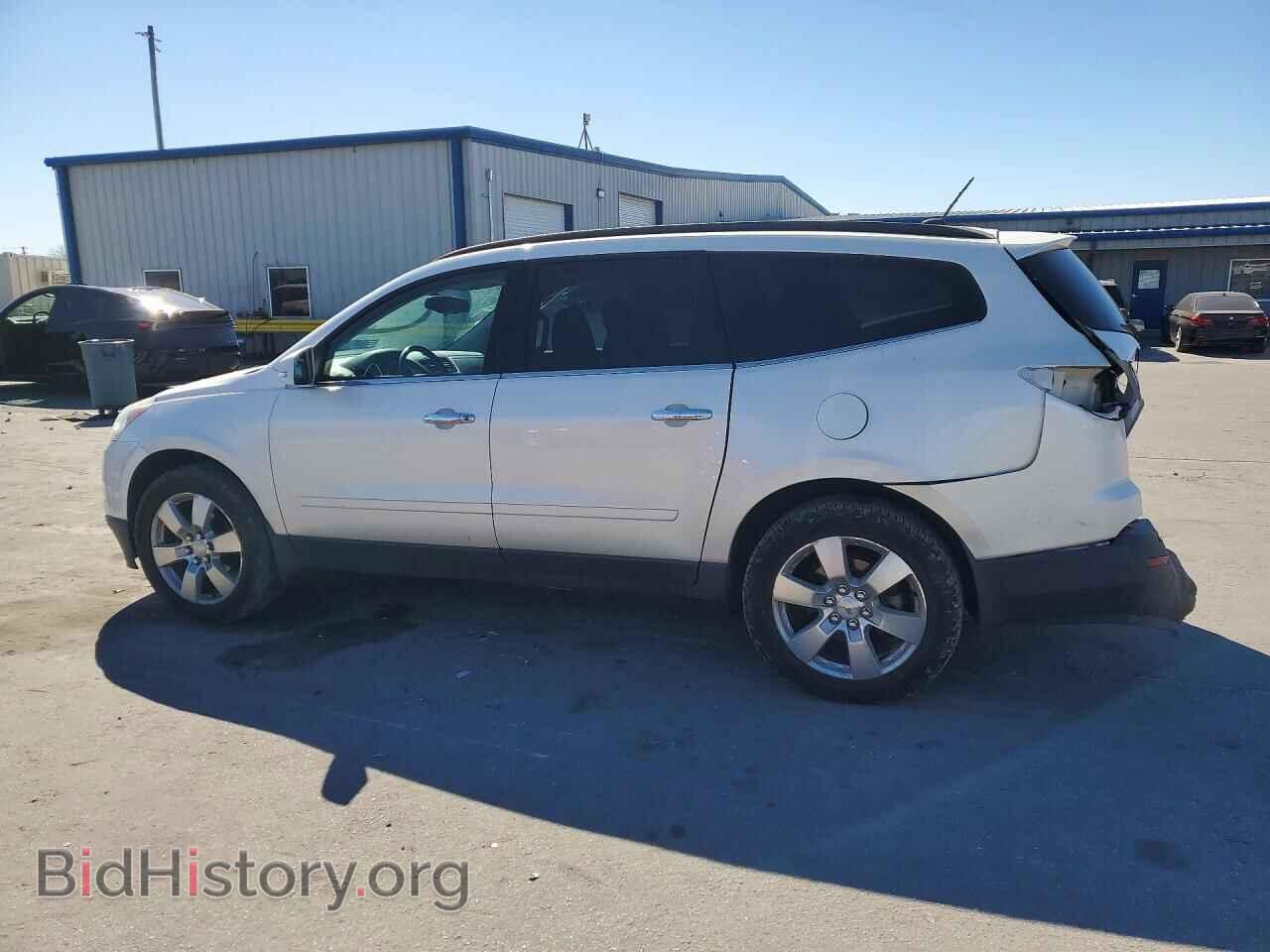 2012 CHEVROLET TRAVERSE - VIN: 1GNKRGED7CJ160983 - Фото 2