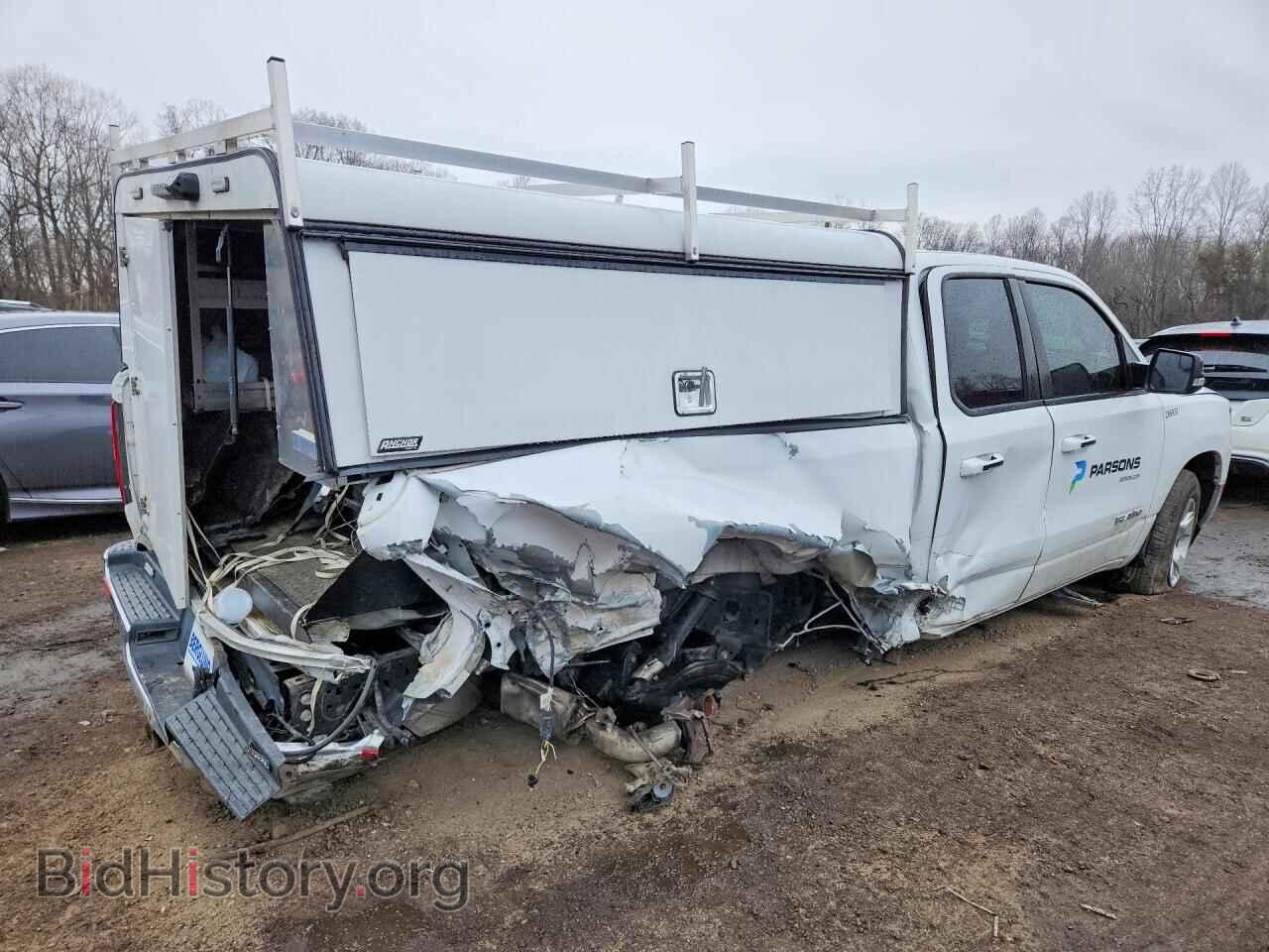 2020 RAM 1500 - VIN: 1C6RRFBGXLN298162 - Фото 3