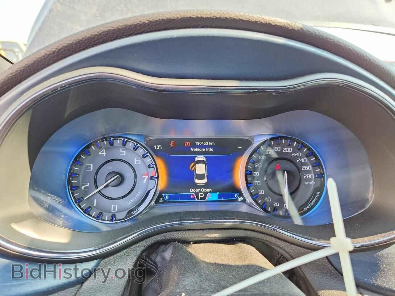 2015 CHRYSLER 200 - VIN: 1C3CCCBG2FN511449 - Photo 9