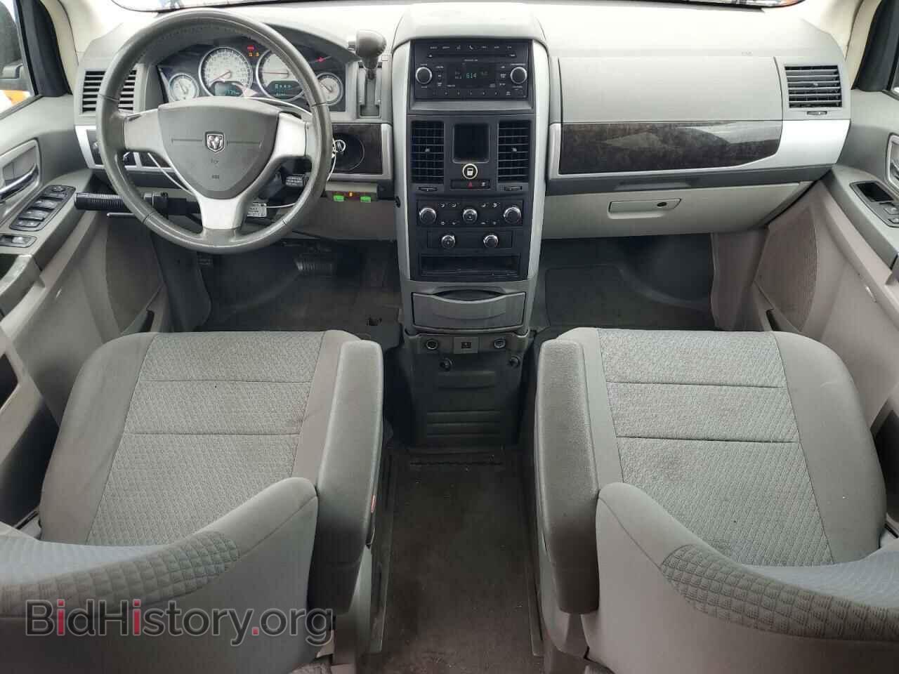 2010 DODGE CARAVAN - VIN: 2D4RN5D12AR459792 - Фото 8