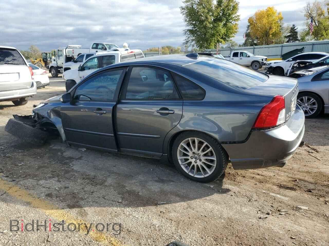 2011 VOLVO S40 - VIN: YV1672MS2B2546703 - Фото 2