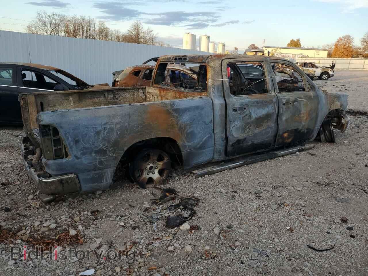 2021 RAM 1500 - VIN: 1C6SRFMT1MN638604 - Фото 3