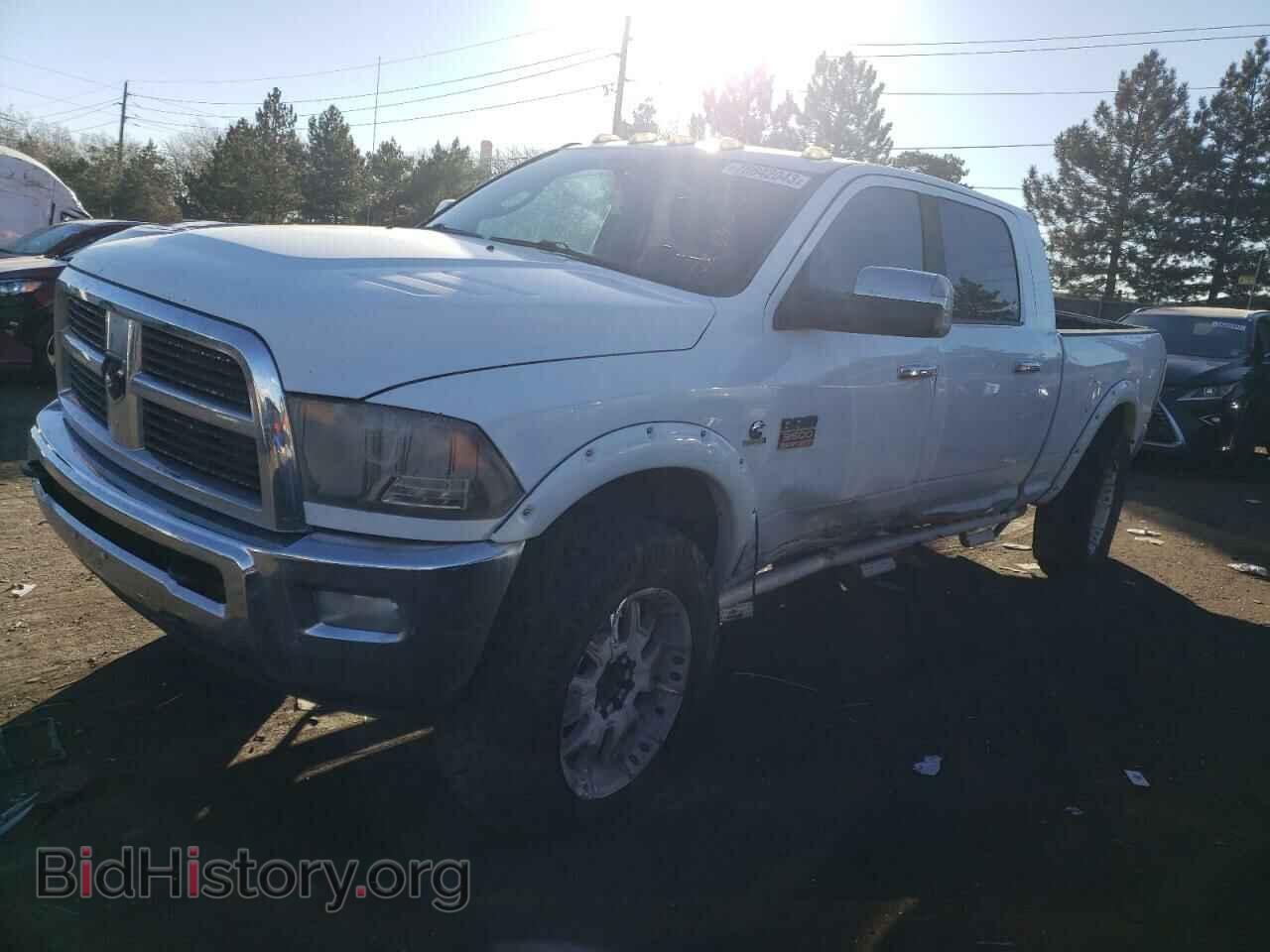 Photo 3D73Y3HL1BG526826 - DODGE All Models 2011