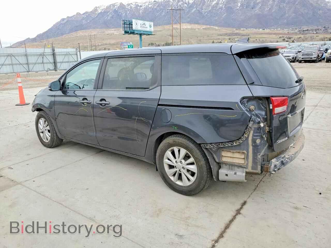 2017 KIA All Models - VIN: KNDMB5C16H6233922 - Photo 2