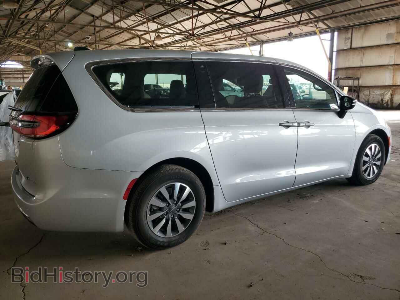 2024 CHRYSLER PACIFICA - VIN: 2C4RC1S72RR150368 - Фото 3