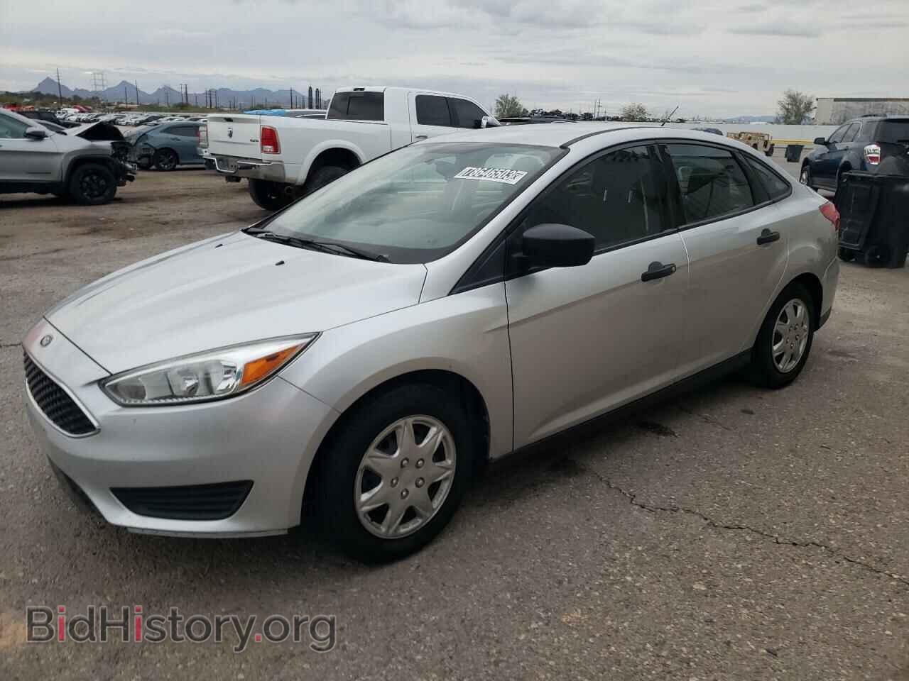 Photo 1FADP3E24HL329180 - FORD FOCUS 2017