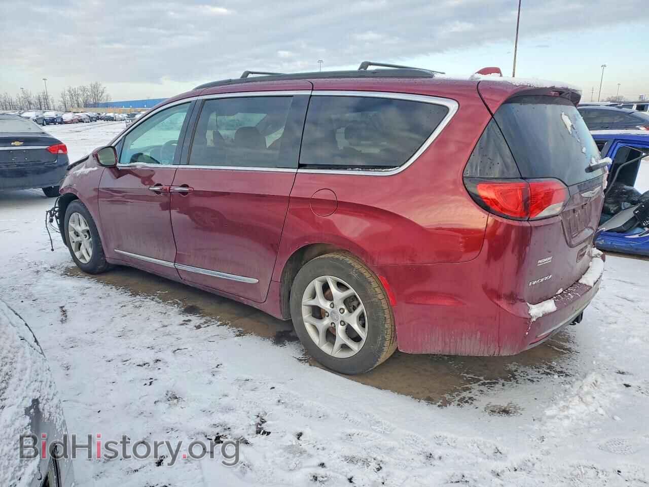 2017 CHRYSLER PACIFICA - VIN: 2C4RC1BG6HR592505 - Фото 2