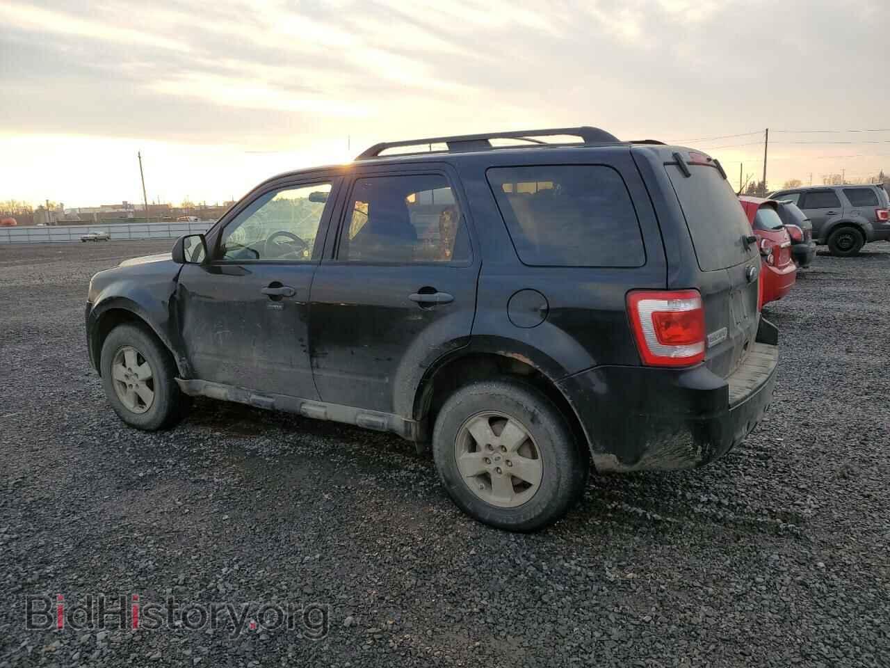 2010 FORD ESCAPE - VIN: 1FMCU0D77AKC86925 - Фото 2