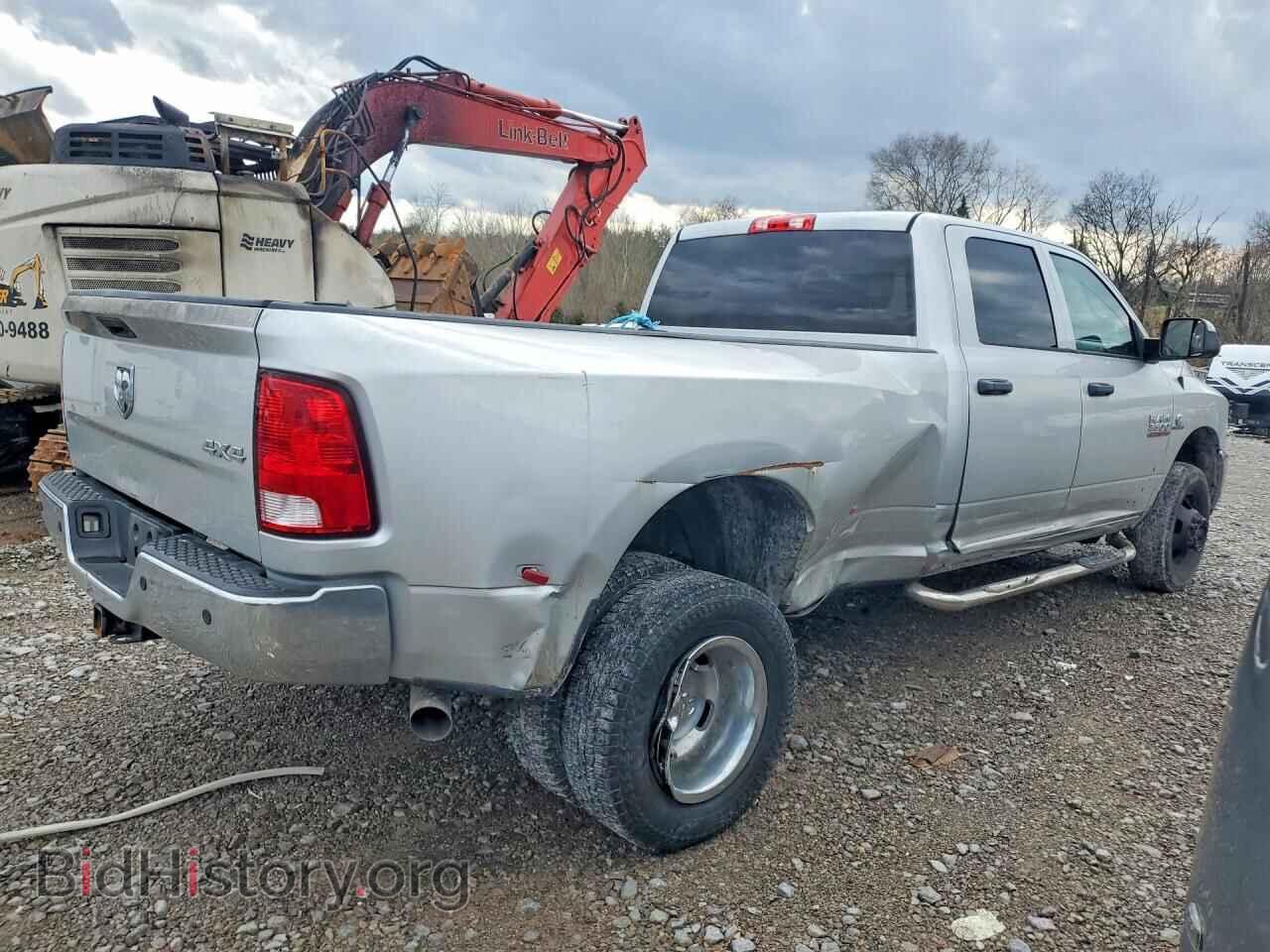 2016 RAM All Models - VIN: 3C63RRGL5GG251374 - Photo 3