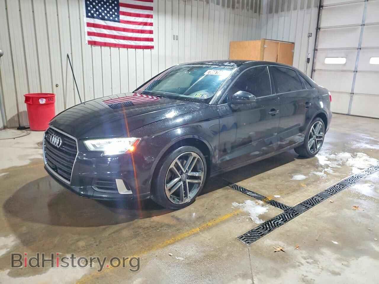 Фотография WAUB8GFF6J1085635 - AUDI A3 2018