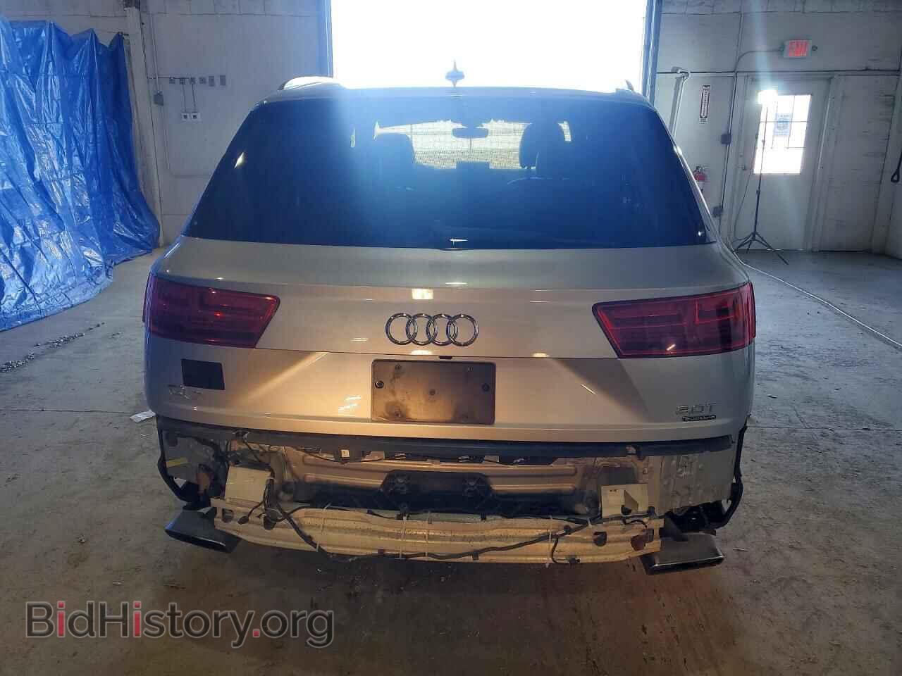 2017 AUDI Q7 - VIN: WA1VAAF71HD011987 - Фото 6
