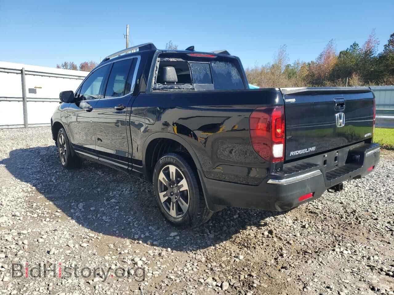2019 HONDA RIDGELINE - VIN: 5FPYK3F52KB036284 - Фото 2