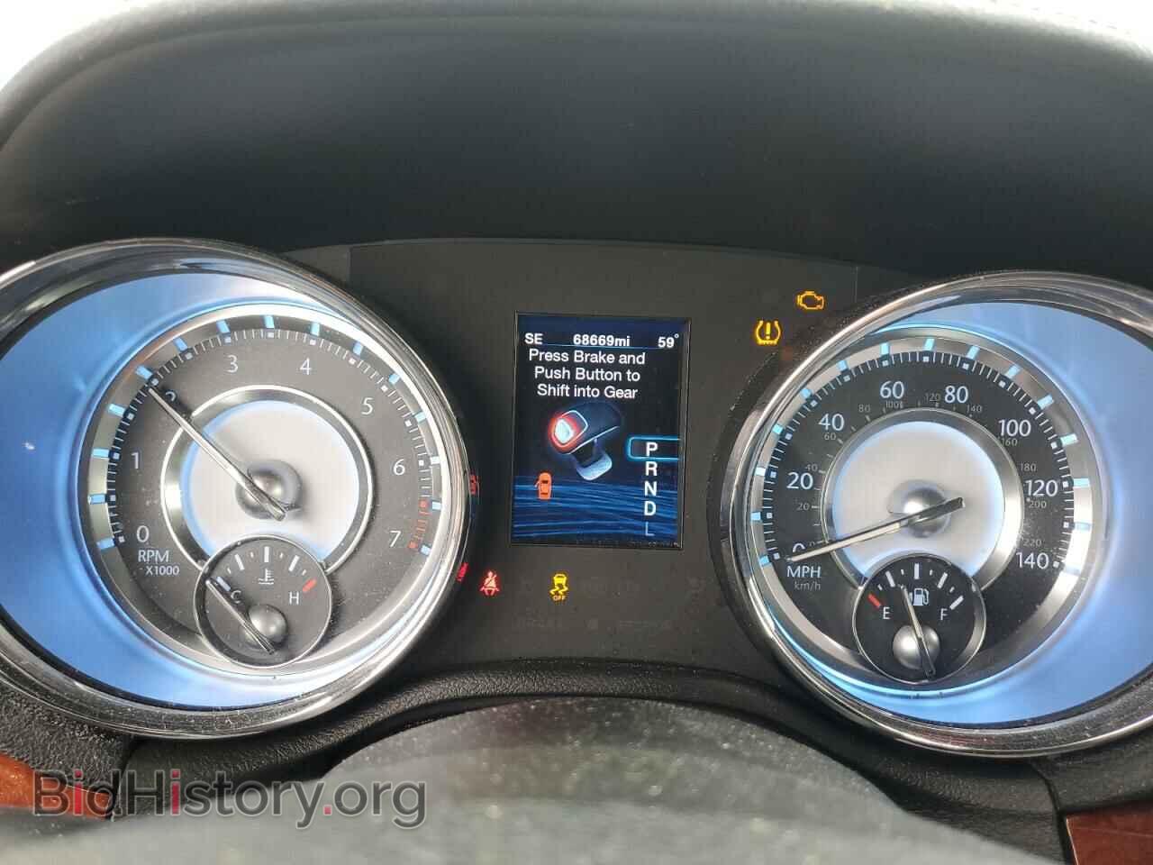 2012 CHRYSLER 300 - VIN: 2C3CCAAG7CH166266 - Фото 9