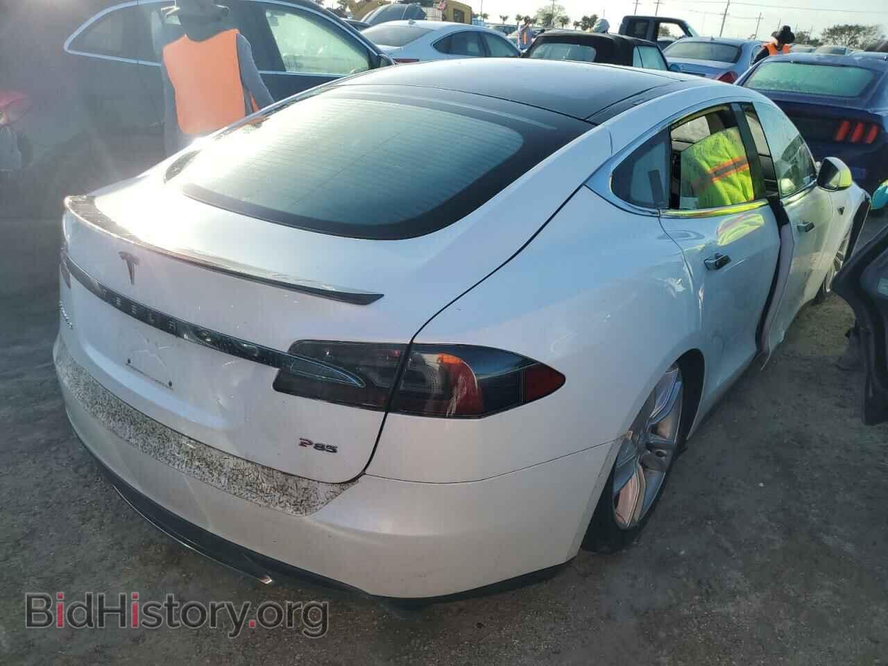 2013 TESLA MODEL S - VIN: 5YJSA1DP6DFP16184 - Фото 3
