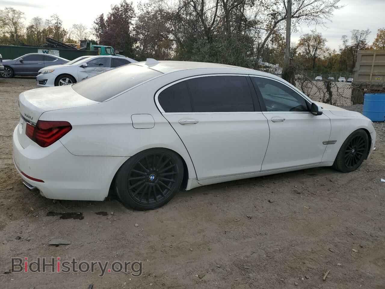 2013 BMW 7 SERIES - VIN: WBAYE8C58DDE22042 - Фото 3