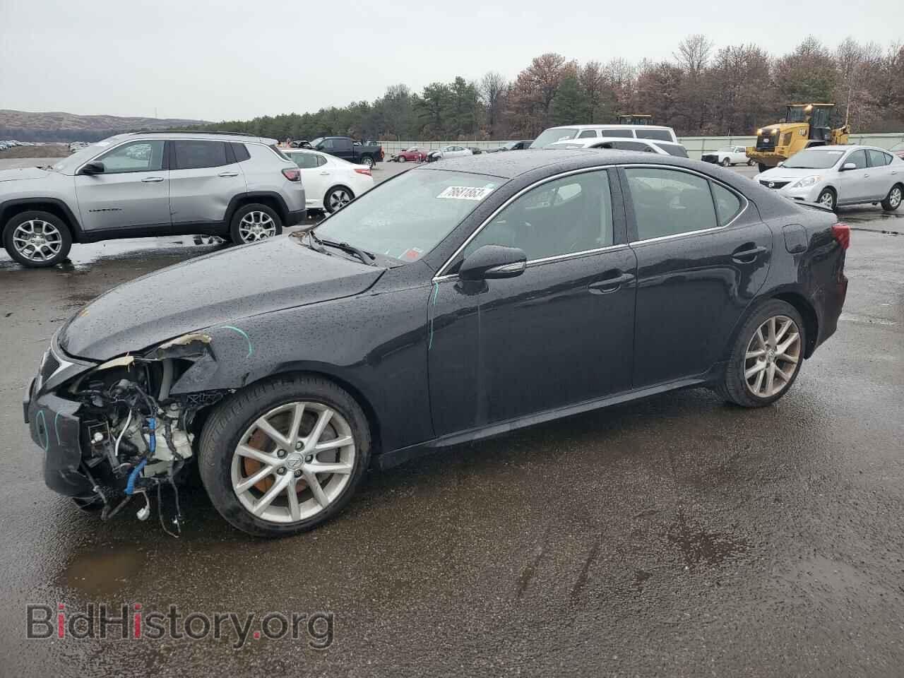 Photo JTHCE5C2XB5000200 - LEXUS IS 2011